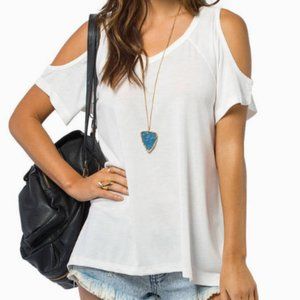 Tobi Cold Shoulder T-Shirt Top in White